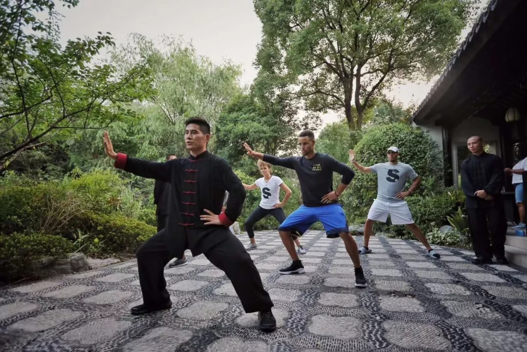 练习太极拳